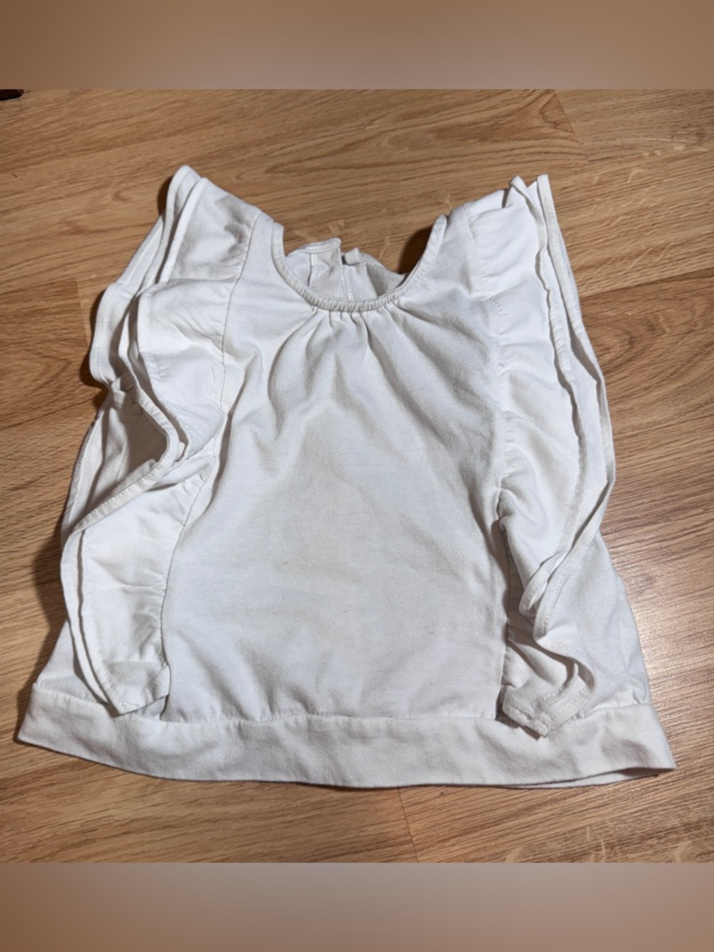 Jessica Simpson White Ruffle Sleeve Blouse